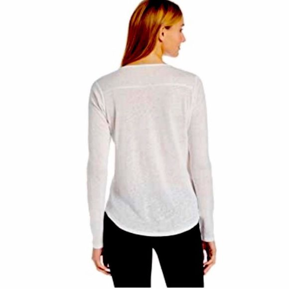 ⭐Host Pick⭐ NYDJ White Linen Top - Picture 2 of 3